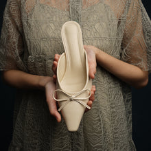 Muat gambar ke penampil Galeri, Asha Mules