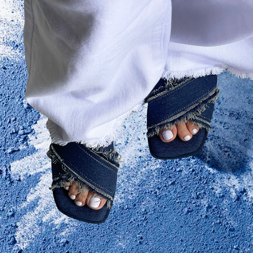 Hay Sandals