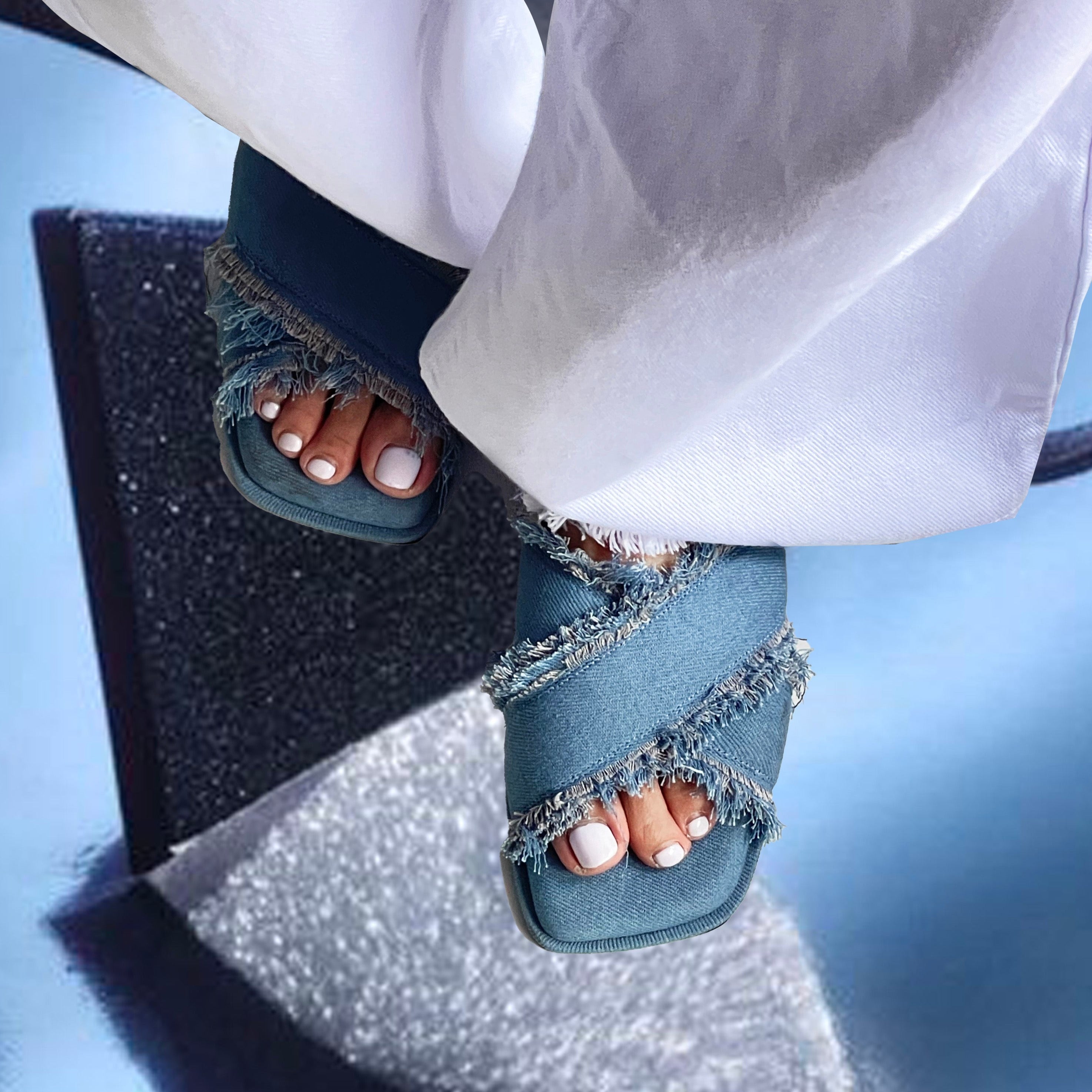 Hay Sandals