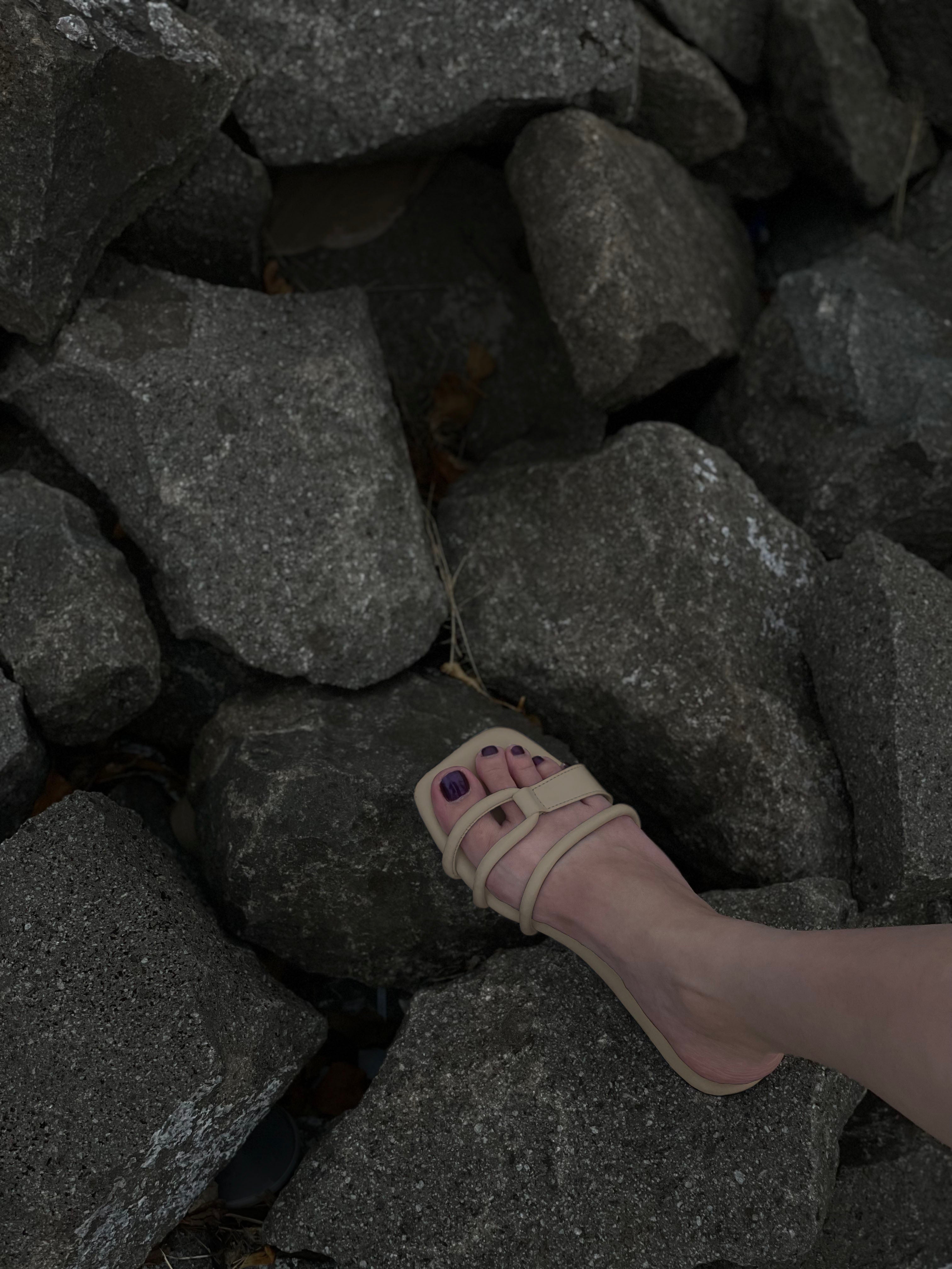 Sandal Tahu