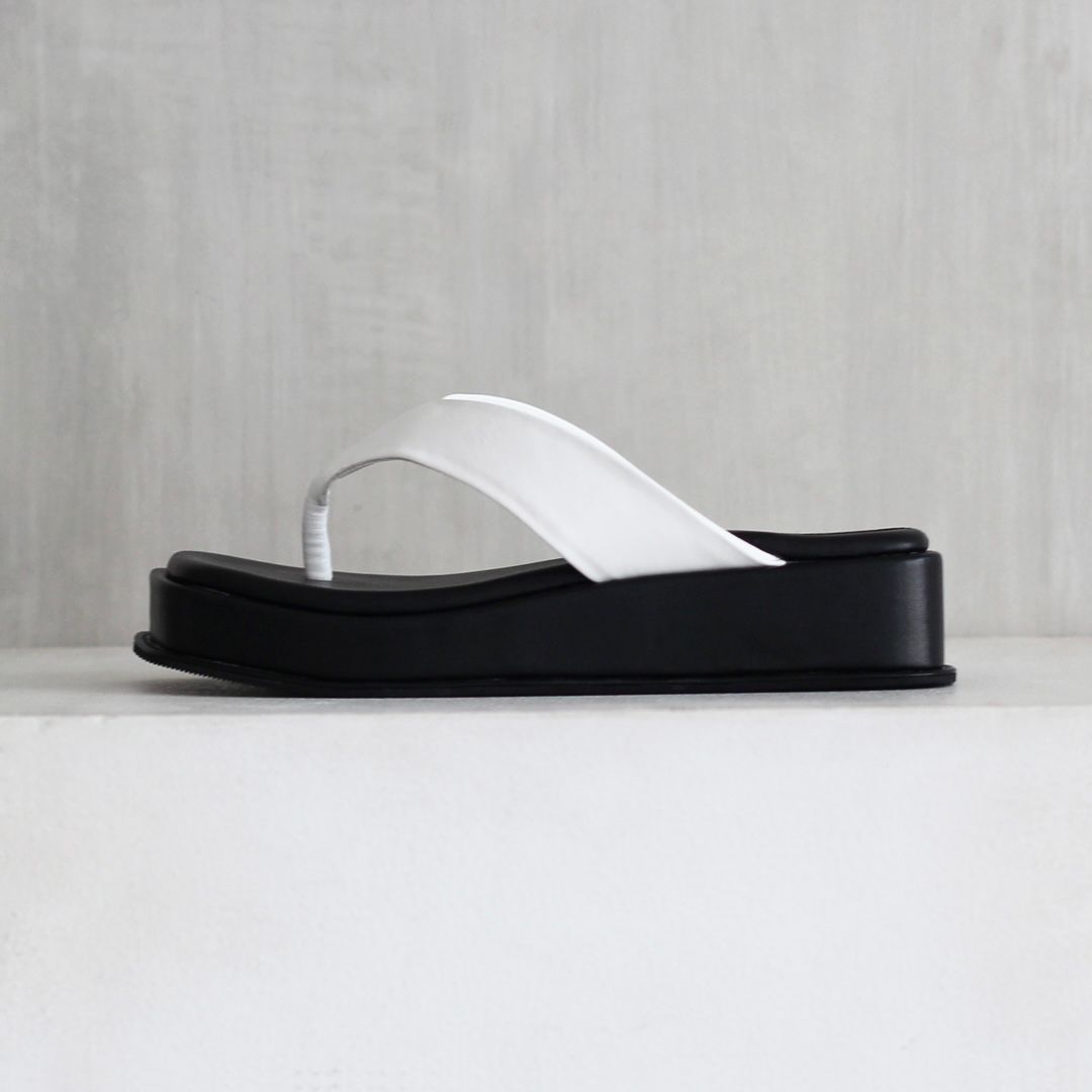 Dion Platform in White