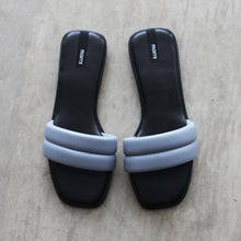 Load image into Gallery viewer, Bora Sandals in Indigo
